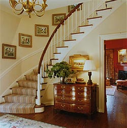  Traditional stairway example 